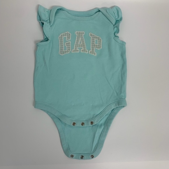 Baby 4 piece top bundle set Sz 3-6M - Picture 9 of 13